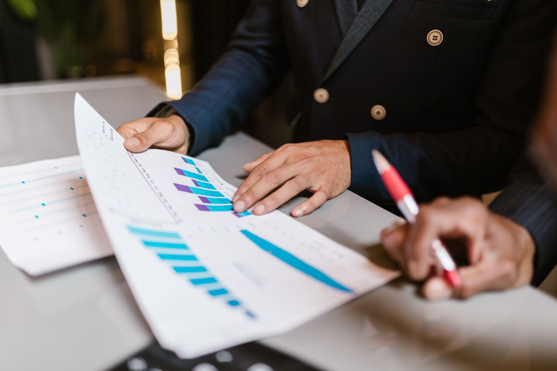 Analyst reviewing a customer health scorecard dashboard